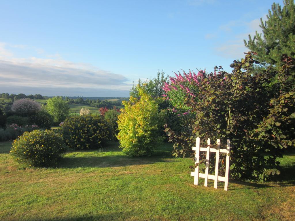 Le Clos Lauradiere Cormeilles  Exterior photo