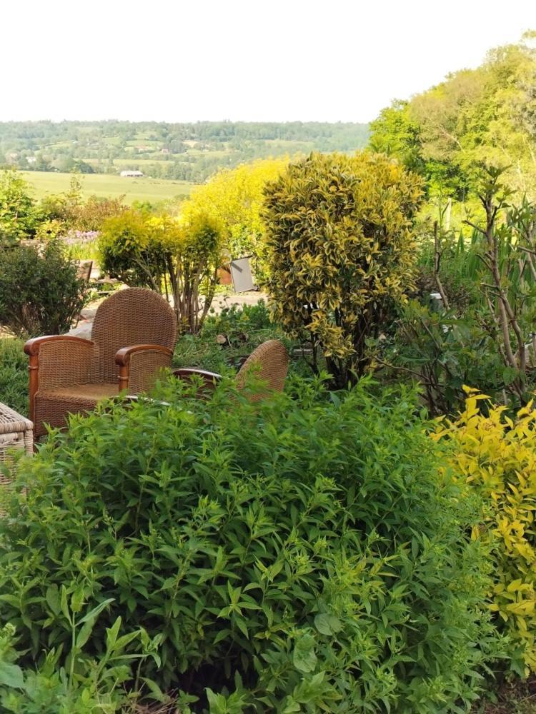 Le Clos Lauradiere Cormeilles  Exterior photo